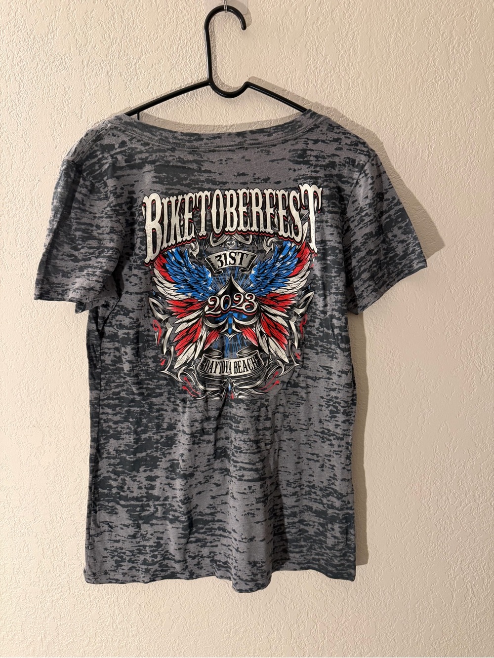 Biketoberfest Women's Gray V-Neck Tee XXL